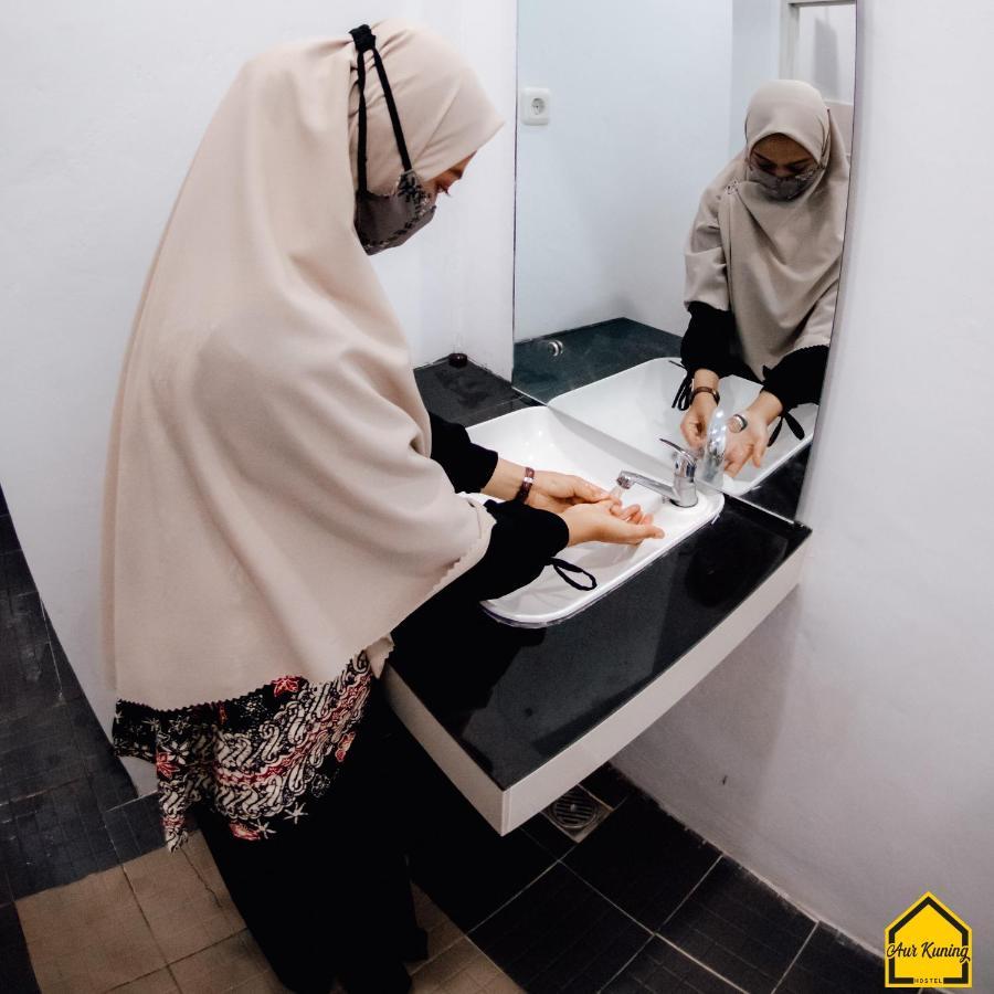 Aur Kuning Hostel Syariah Bukittinggi Kültér fotó